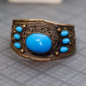 8 inch, Vintage Oval Blue Beads Gold Tone Unique Cuff Bracelet - GX9